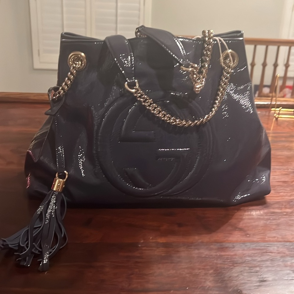 GUCCI Patent Leather SoHo Chain Bag Navy - Picture 3 of 17